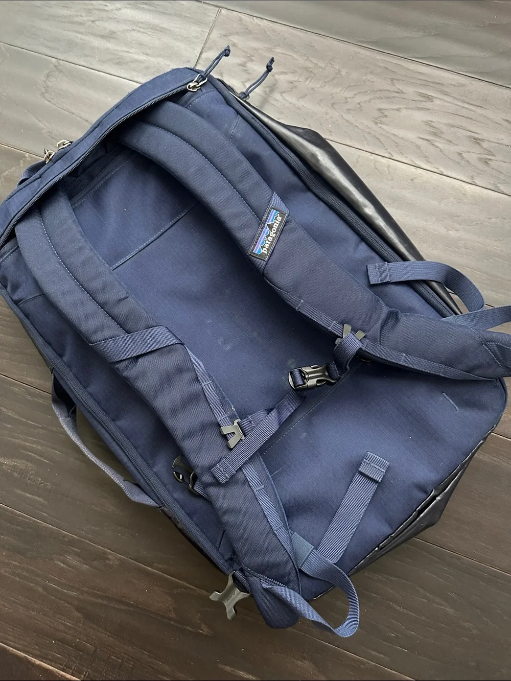 Patagonia Black Hole Mini MLC 26L Bag Backpack